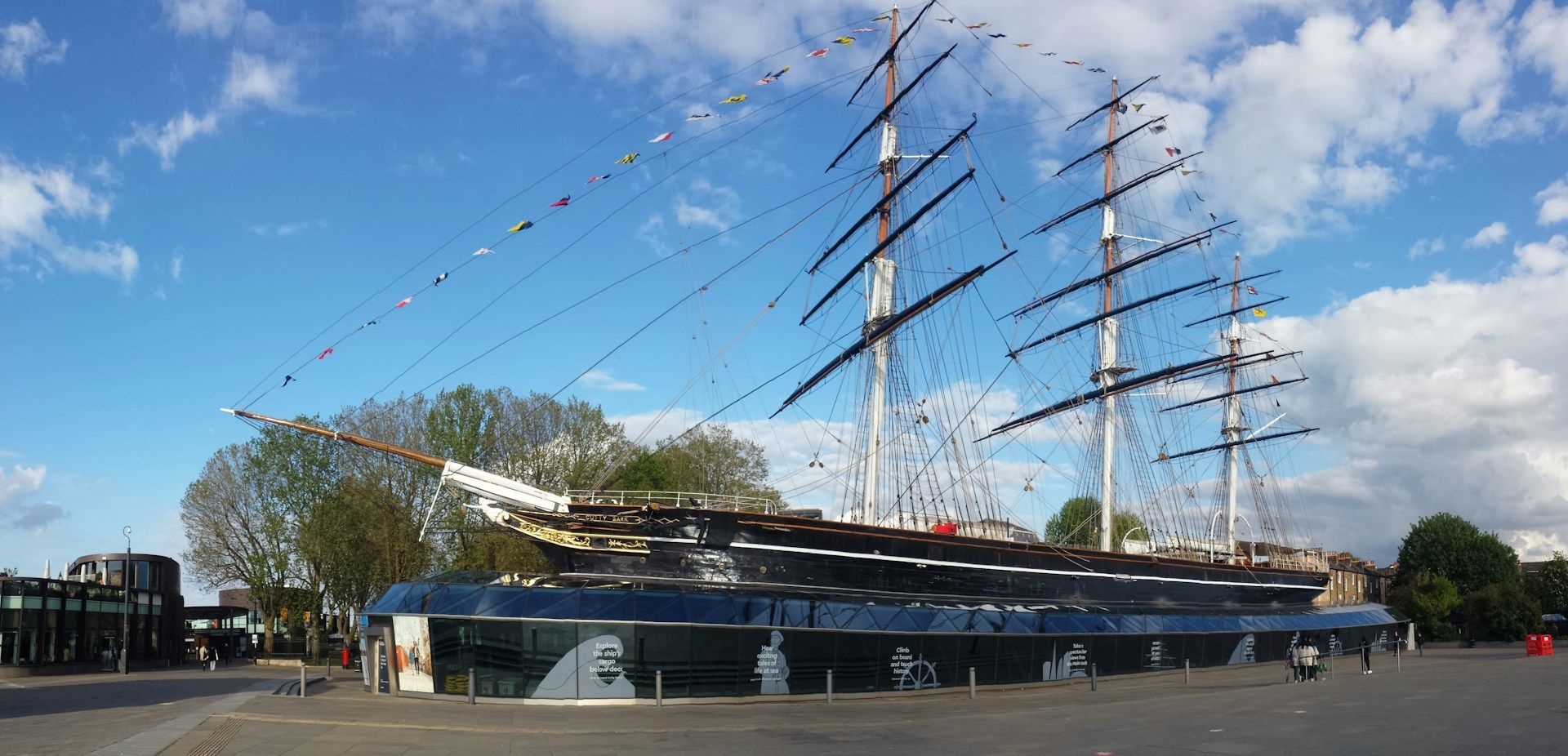 London's Maritime Gems with Cutty Sark Ticket