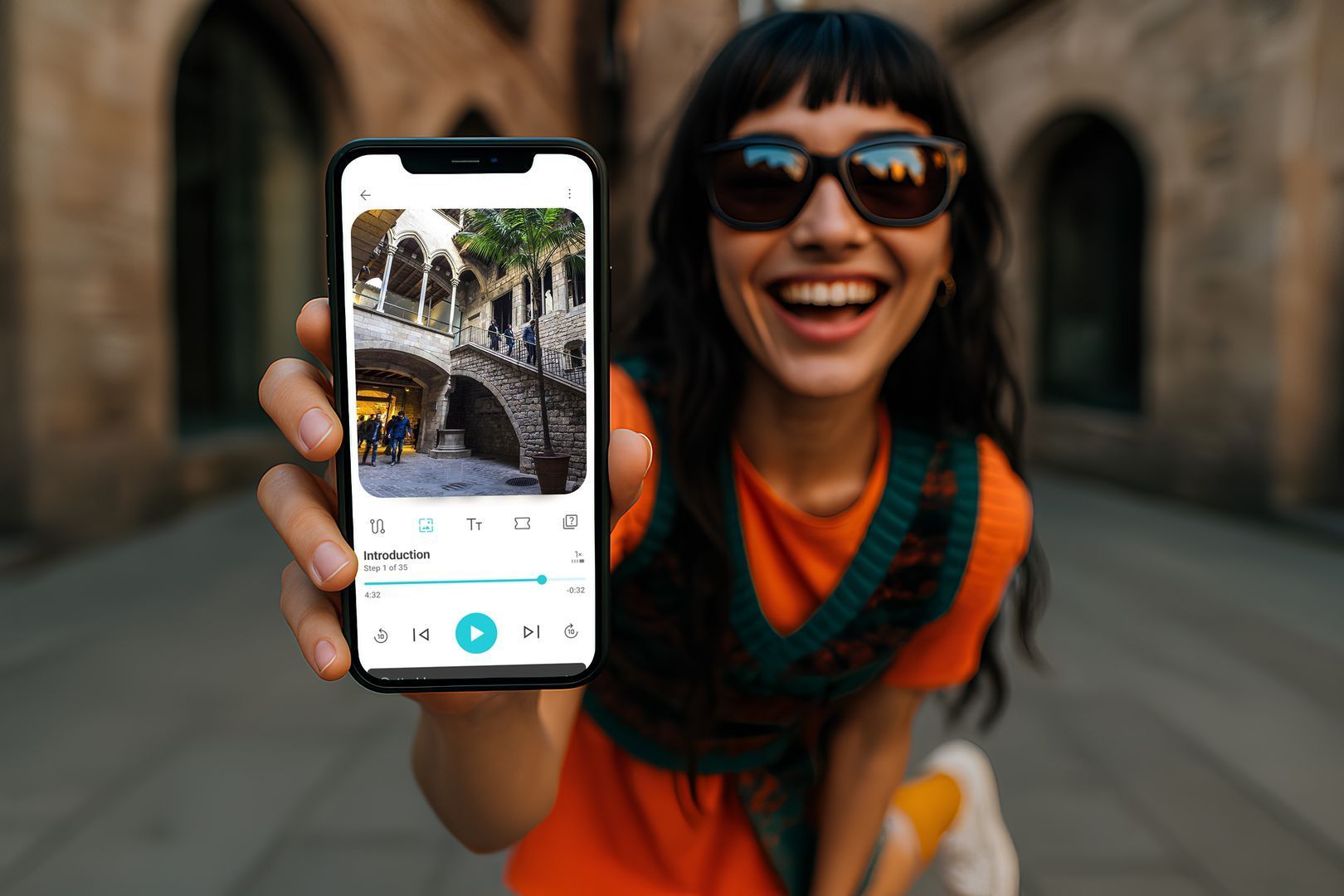 Barcellona: biglietto per il Museo Picasso e tour audio con una passeggiata in città