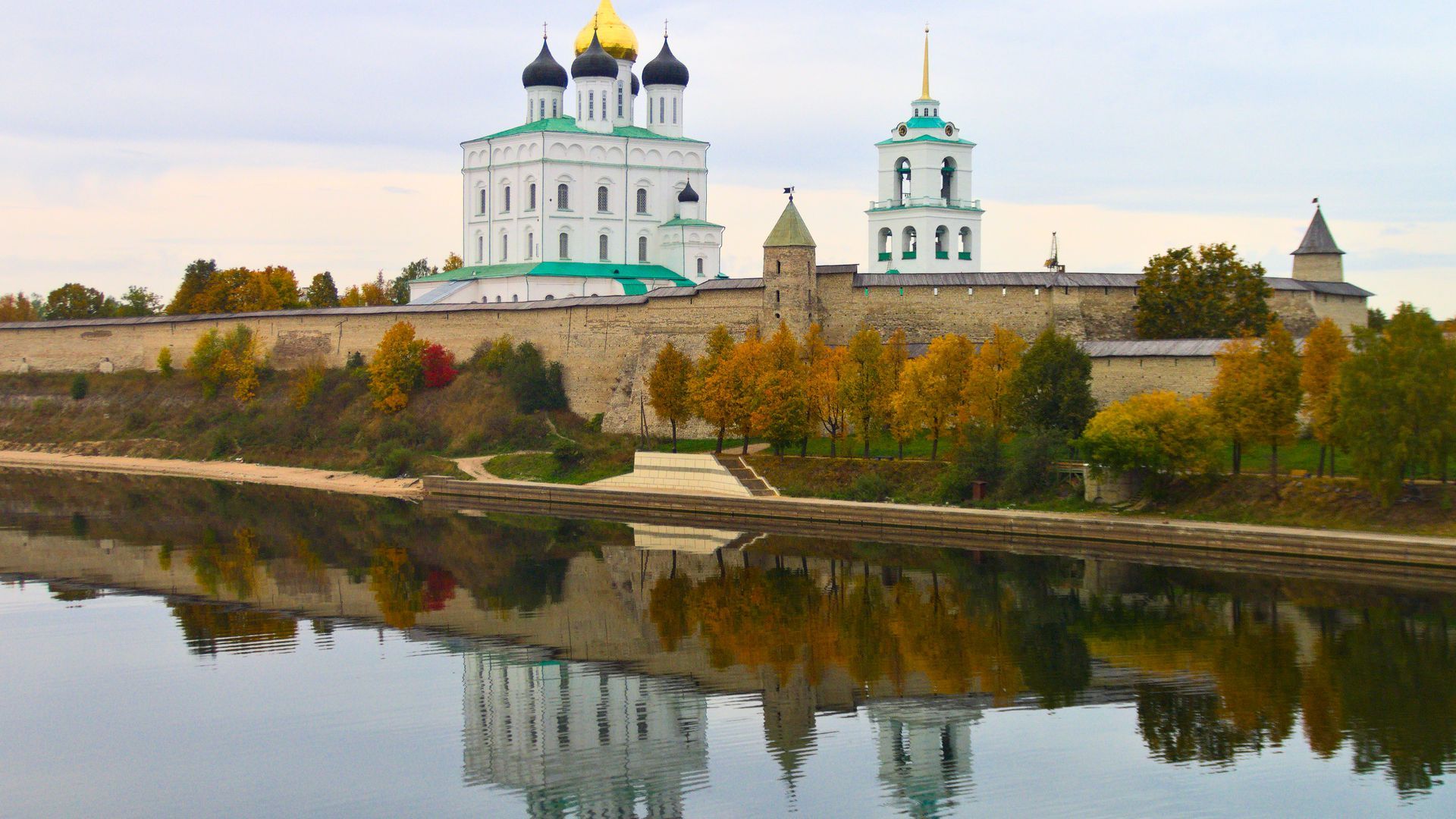 Псковский Кремль: знакомство с историей древней крепости