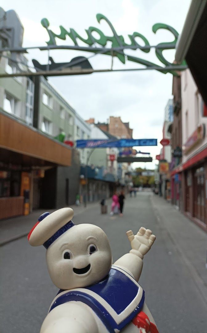 Uncover St. Pauli: In-App Audio Night Watchman Tour