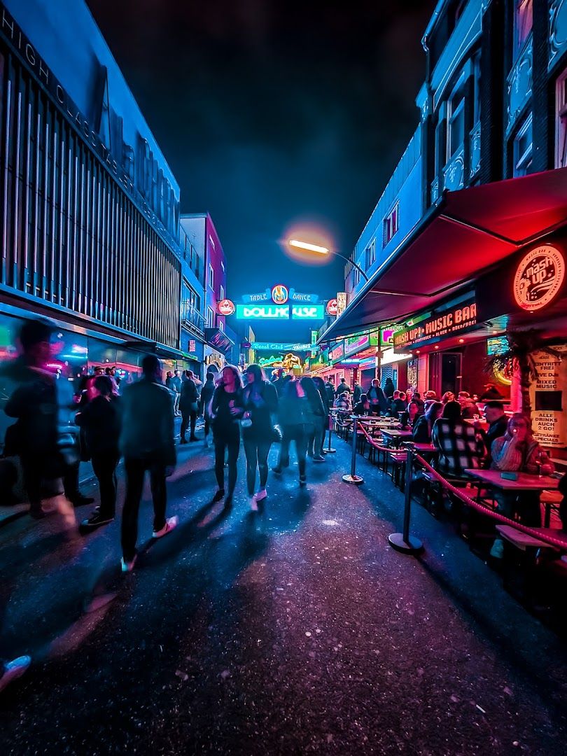 Uncover Sinful Hamburg: Self-Guided Audio Tour of Reeperbahn - Photo 9