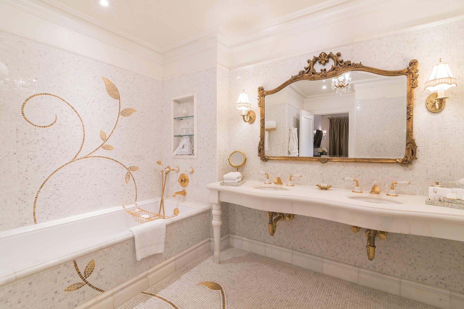 Discover Iconic NYC Landmarks: Self-Guided Audio Adventure