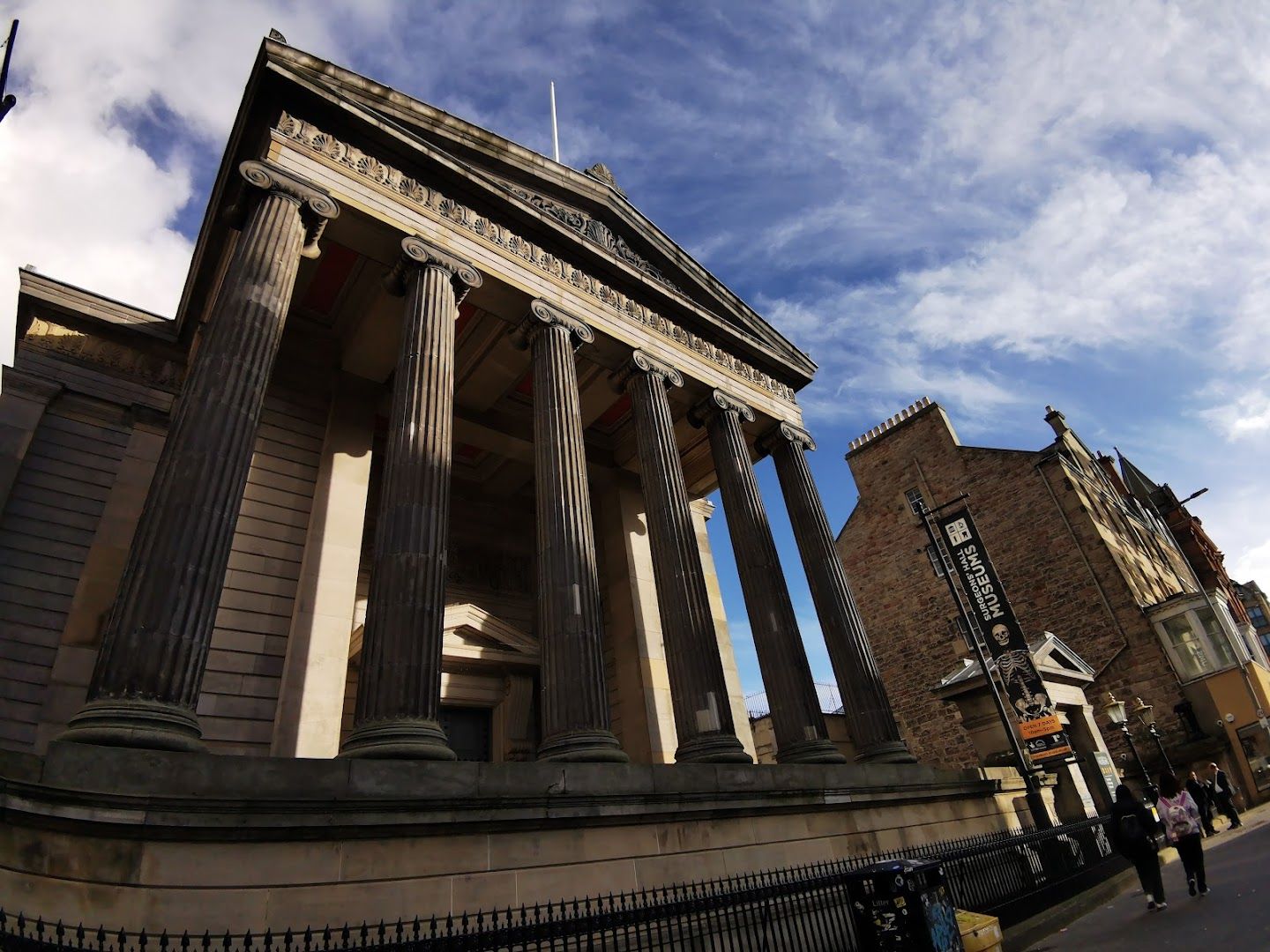 Uncover Spooks and Legends: Edinburgh's In-App Audio Tour
