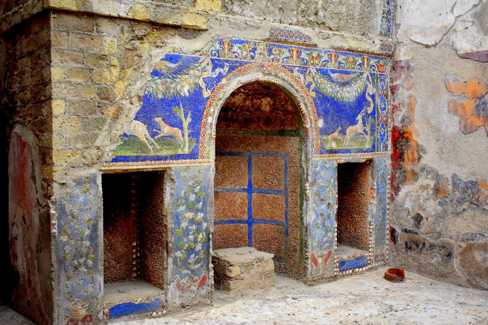 Unearth Time's Secrets: Herculaneum In-App Audio Tour - Photo 8