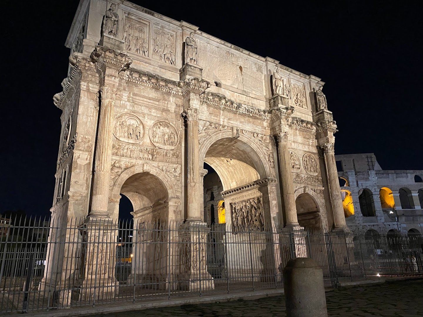 Explore Ancient Rome: A Self-Guided Audio Tour book in Rome for 10.5 ...