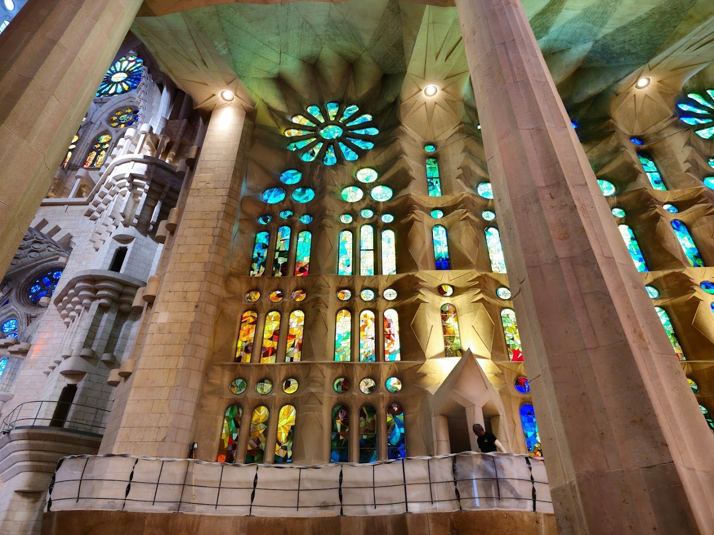 Discover Gaudi's Masterpieces: In-App Audio Tour of Barcelona